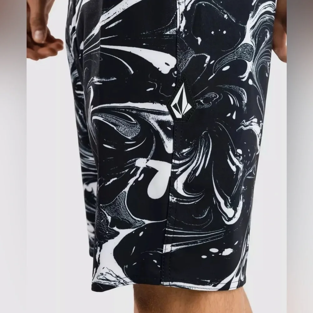 NEW VOLCOM - Boys Marble Swim Trunks/Board Shorts